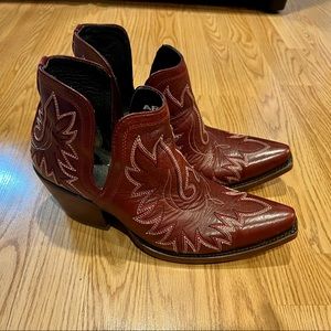 Ariat Dixon Size 10B